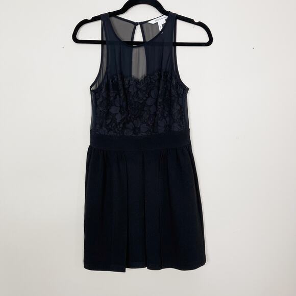 BCBGeneration Lace Top Pleated Skirt Dress Black Size 0 Cocktail Sheer Pockets - Picture 1 of 9
